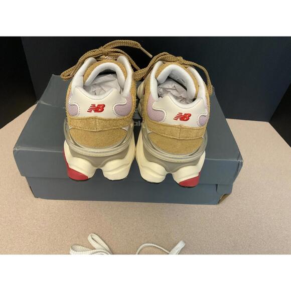 New! Womens New Balance 9060 Suede Beige Pink Casual Athletic Shoes. Size 8. - Picture 8 of 10